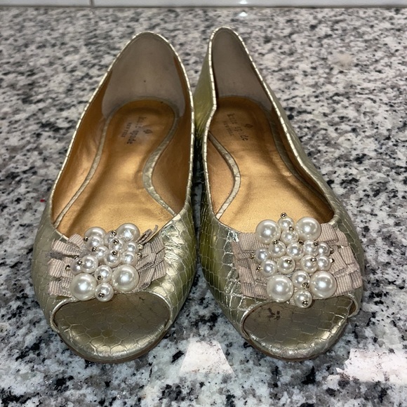 Vintage Kate, spade gold flats with peekaboo tips size 6.5. You need this! - Picture 2 of 5